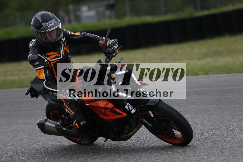 /Archiv-2025/10 23.04.2025 Cornu Master School ADR/rot-rouge/48